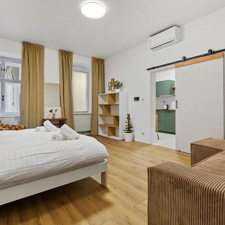 Charming Apt In Centre /W Ac Bratysława Zewnętrze zdjęcie